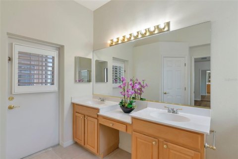 Villa ou maison à vendre à Sarasota, Floride: 3 chambres, 169.36 m2 № 2200423 - photo 13