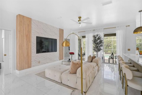 House in Sarasota, Florida 3 bedrooms, 155.15 sq.m. № 1630462 - photo 3