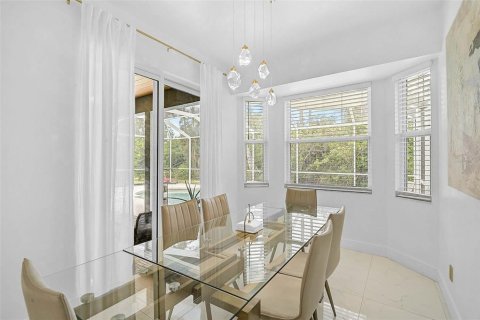 House in Sarasota, Florida 3 bedrooms, 155.15 sq.m. № 1630462 - photo 14