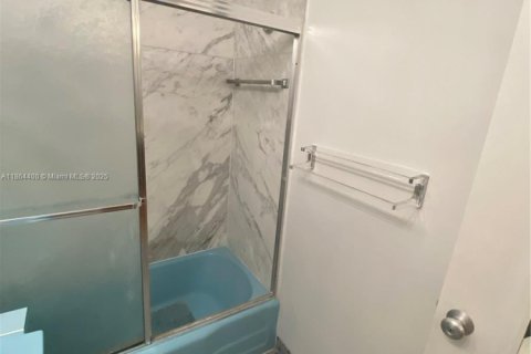 Copropriété à louer à Miami, Floride: 44.59 m2 № 1892536 - photo 25