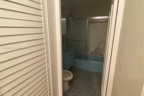 Copropriété à louer à Miami, Floride: 44.59 m2 № 1892536 - photo 17