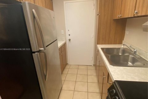 Copropriété à louer à Miami, Floride: 44.59 m2 № 1892536 - photo 19