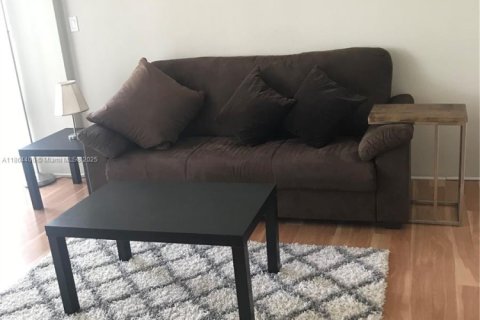 Copropriété à louer à Miami, Floride: 44.59 m2 № 1892536 - photo 3