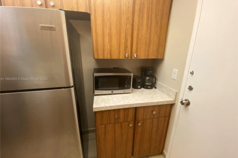 Copropriété à louer à Miami, Floride: 44.59 m2 № 1892536 - photo 20