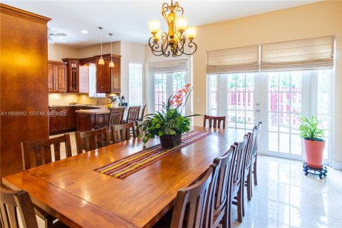 Casa en venta en Doral, Florida, 4 dormitorios, 202.34 m2 № 2010763 - foto 10