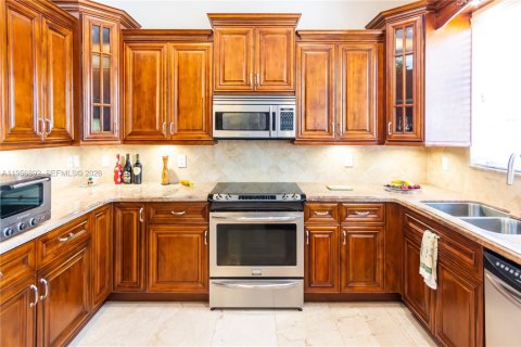 Casa en venta en Doral, Florida, 4 dormitorios, 202.34 m2 № 2010763 - foto 14