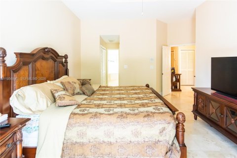 Casa en venta en Doral, Florida, 4 dormitorios, 202.34 m2 № 2010763 - foto 18
