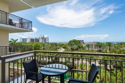 Condo in Sarasota, Florida, 1 bedroom  № 1792059 - photo 22