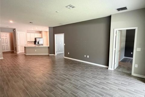 House in Osteen, Florida 4 bedrooms, 205.41 sq.m. № 1895020 - photo 4