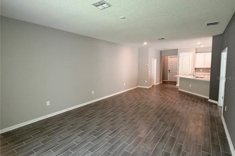 House in Osteen, Florida 4 bedrooms, 205.41 sq.m. № 1895020 - photo 3