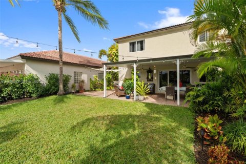 Casa en venta en Miami, Florida, 4 dormitorios, 236.9 m2 № 2003133 - foto 27