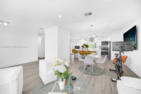 Купить виллу или дом в Плантация, Флорида 4 спальни, 169.08м2, № 2052114 - фото 11