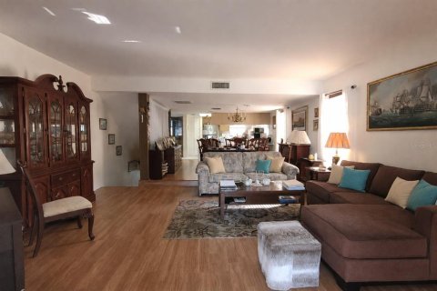 Купить таунхаус в Трежер-Айленд, Флорида 6 комнат, 137.96м2, № 2147687 - фото 13