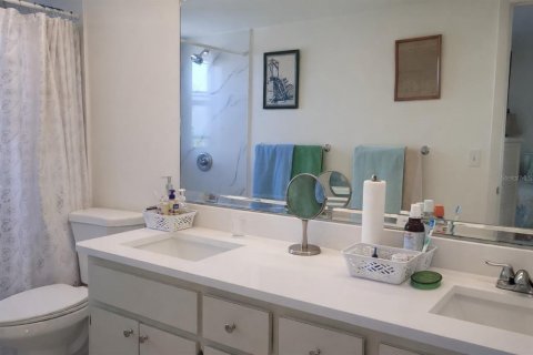 Купить таунхаус в Трежер-Айленд, Флорида 6 комнат, 137.96м2, № 2147687 - фото 30