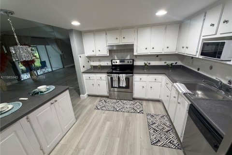 Adosado en alquiler en Lauderhill, Florida, 4 dormitorios, 147.71 m2 № 2050585 - foto 9