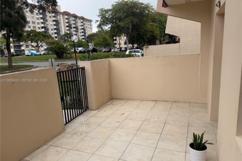 Adosado en alquiler en Lauderhill, Florida, 4 dormitorios, 147.71 m2 № 2050585 - foto 3