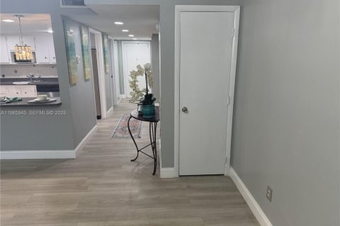 Adosado en alquiler en Lauderhill, Florida, 4 dormitorios, 147.71 m2 № 2050585 - foto 17