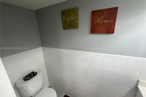 Adosado en alquiler en Lauderhill, Florida, 4 dormitorios, 147.71 m2 № 2050585 - foto 7