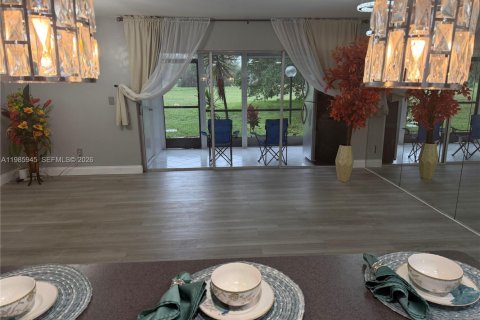 Adosado en alquiler en Lauderhill, Florida, 4 dormitorios, 147.71 m2 № 2050585 - foto 8