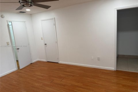 Adosado en alquiler en Lauderhill, Florida, 4 dormitorios, 147.71 m2 № 2050585 - foto 29