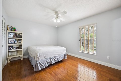House in Deltona, Florida 3 bedrooms, 118.73 sq.m. № 2410580 - photo 23