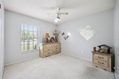 House in Deltona, Florida 3 bedrooms, 118.73 sq.m. № 2410580 - photo 27