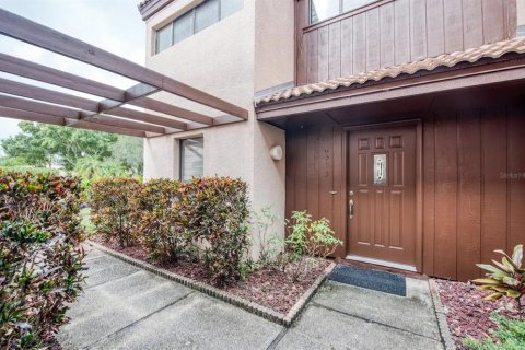 Condo in Saint Petersburg, Florida, 2 bedrooms  № 2417074 - photo 2