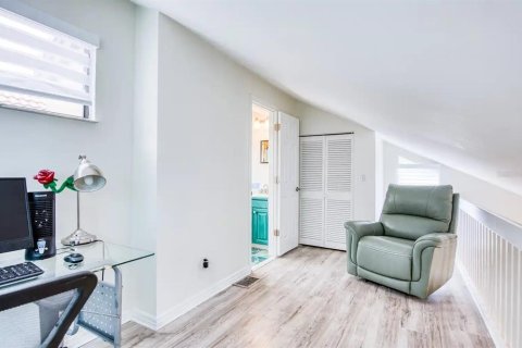 Condo in Saint Petersburg, Florida, 2 bedrooms  № 2417074 - photo 28