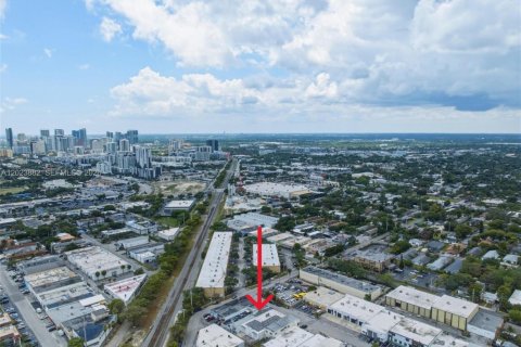 Immobilier commercial à vendre à Fort Lauderdale, Floride № 2086087 - photo 4