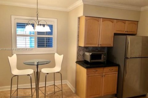 Villa ou maison à louer à Dania Beach, Floride: 4 chambres, 192.87 m2 № 1974794 - photo 9