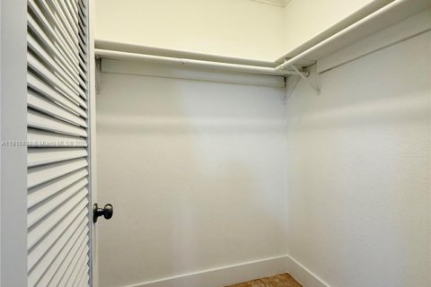 Villa ou maison à louer à Dania Beach, Floride: 4 chambres, 192.87 m2 № 1974794 - photo 19