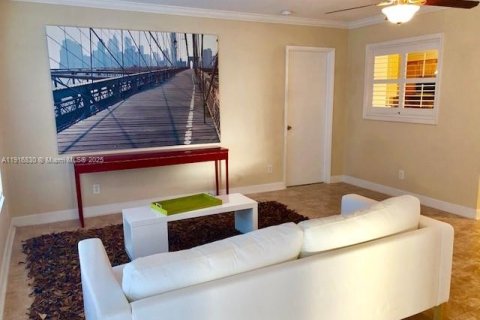 Villa ou maison à louer à Dania Beach, Floride: 4 chambres, 192.87 m2 № 1974794 - photo 2