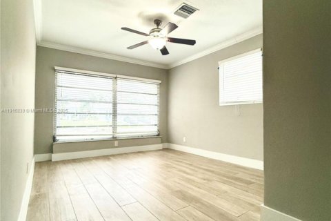 Villa ou maison à louer à Dania Beach, Floride: 4 chambres, 192.87 m2 № 1974794 - photo 30