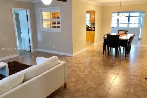 Villa ou maison à louer à Dania Beach, Floride: 4 chambres, 192.87 m2 № 1974794 - photo 3