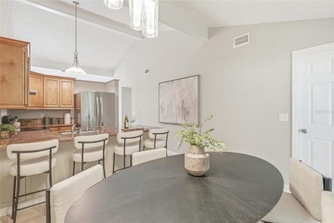 House in Tampa, Florida 3 bedrooms, 113.43 sq.m. № 2266739 - photo 10