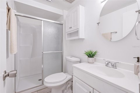 House in Tampa, Florida 3 bedrooms, 113.43 sq.m. № 2266739 - photo 13