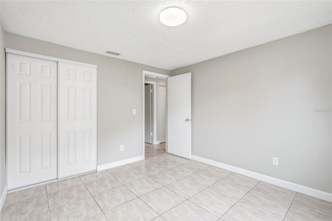 House in Tampa, Florida 3 bedrooms, 113.43 sq.m. № 2266739 - photo 15