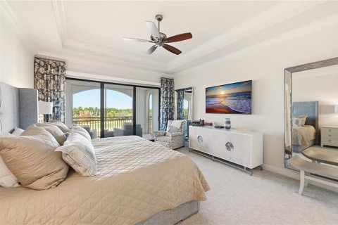 Condo in Naples, Florida, 3 bedrooms № 2195288 - photo 27