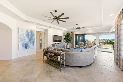 Condo in Naples, Florida, 3 bedrooms № 2195288 - photo 19
