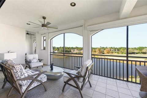 Condo in Naples, Florida, 3 bedrooms № 2195288 - photo 8