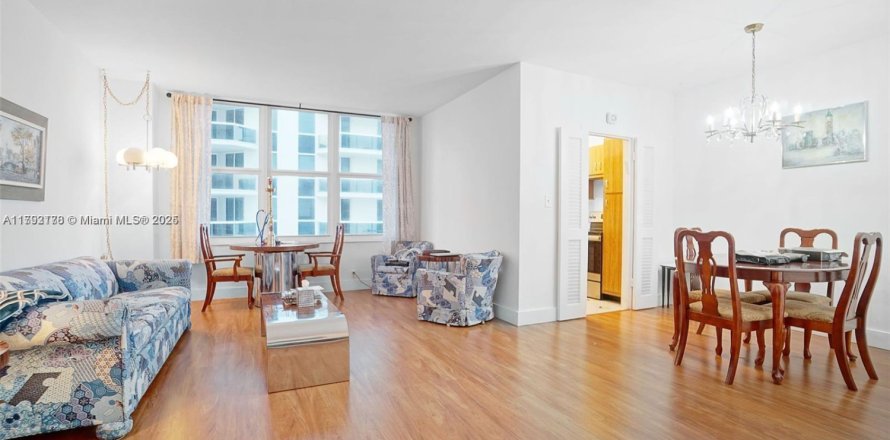 Condo à Miami Beach, Floride, 1 chambre № 1741921