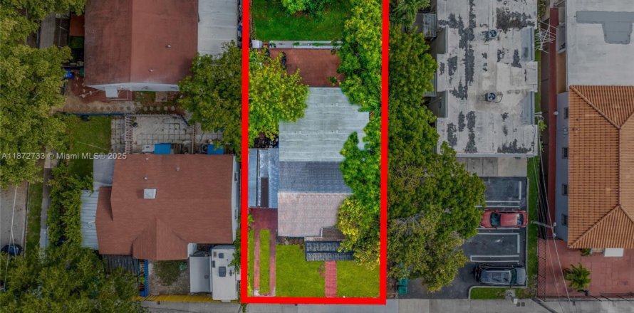 Terrain à Miami, Floride № 1977480