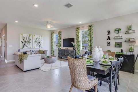 House in Lakewood Ranch, Florida 3 bedrooms, 168.71 sq.m. № 2113764 - photo 5
