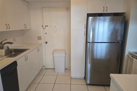 Condominio en alquiler en Hollywood, Florida, 1 dormitorio, 73.39 m2 № 2057893 - foto 12