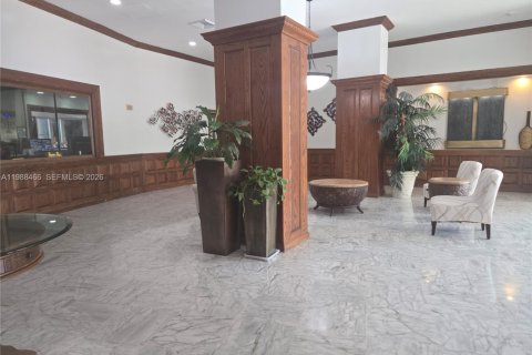 Condominio en alquiler en Hollywood, Florida, 1 dormitorio, 73.39 m2 № 2057893 - foto 2