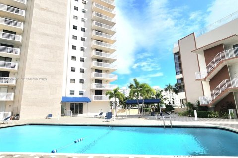 Снять в аренду кондоминиум в Холливуд, Флорида 1 спальня, 77.29м2, № 2006127 - фото 7