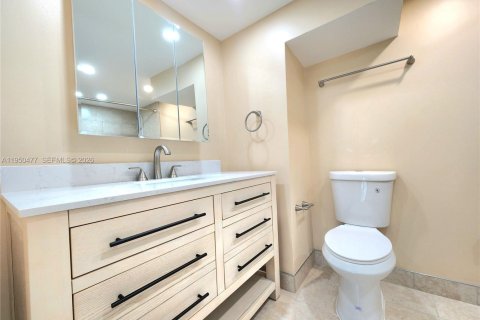 Снять в аренду кондоминиум в Холливуд, Флорида 1 спальня, 77.29м2, № 2006127 - фото 19