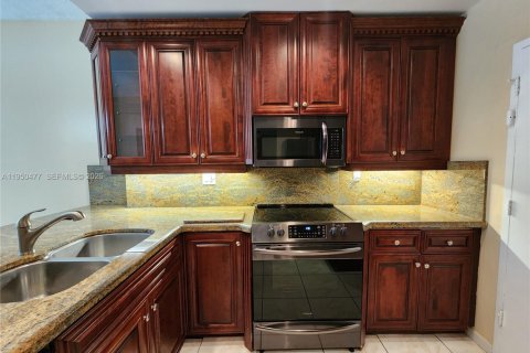 Снять в аренду кондоминиум в Холливуд, Флорида 1 спальня, 77.29м2, № 2006127 - фото 13