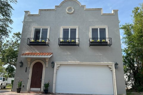 Casa en alquiler en Sarasota, Florida, 4 dormitorios, 195.37 m2 № 1884159 - foto 1