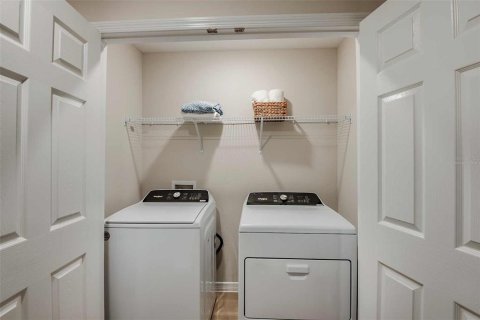 Townhouse in Haines City, Florida 3 bedrooms, 143.81 sq.m. № 1801419 - photo 21
